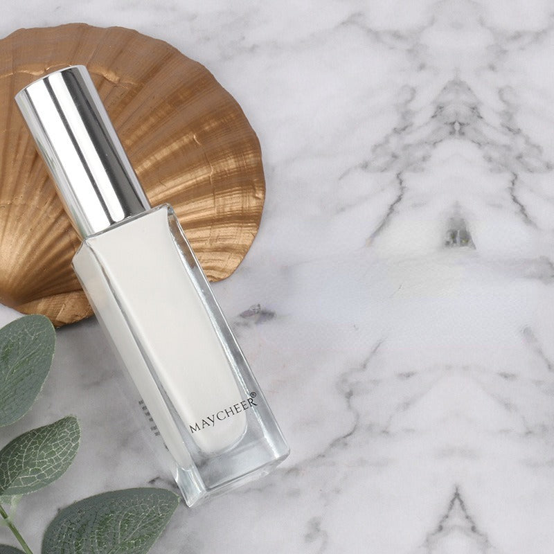 light and moisturizing, naturally brightening, oil-controlling  face primer