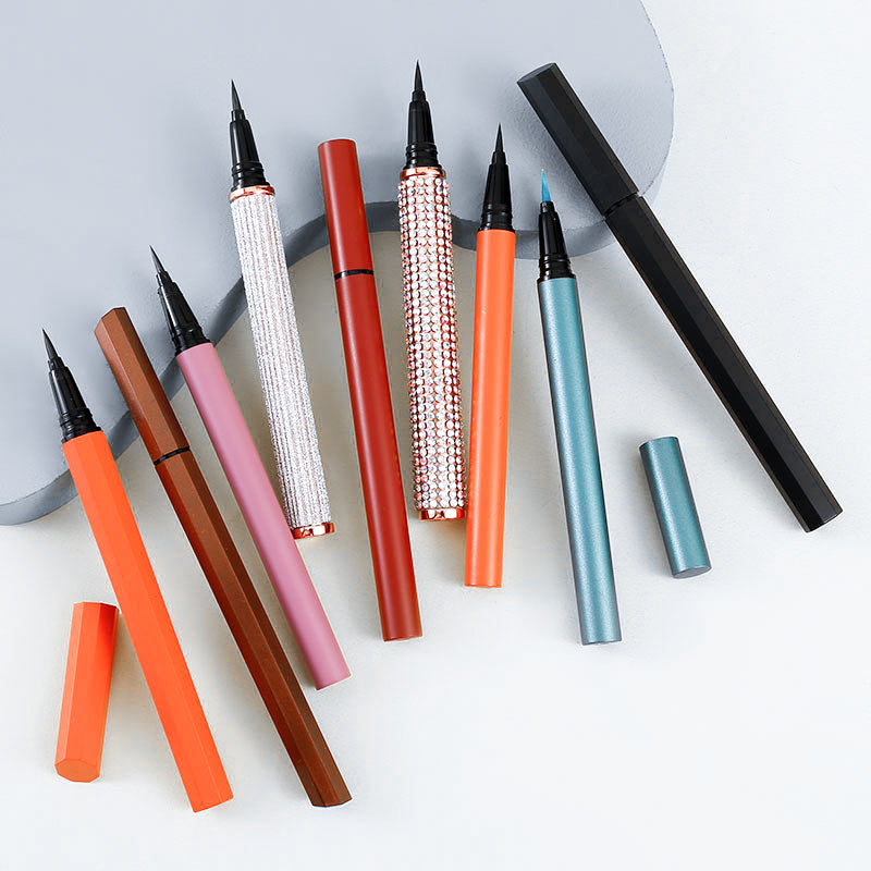 Long Lasting Liquid Eyeliner