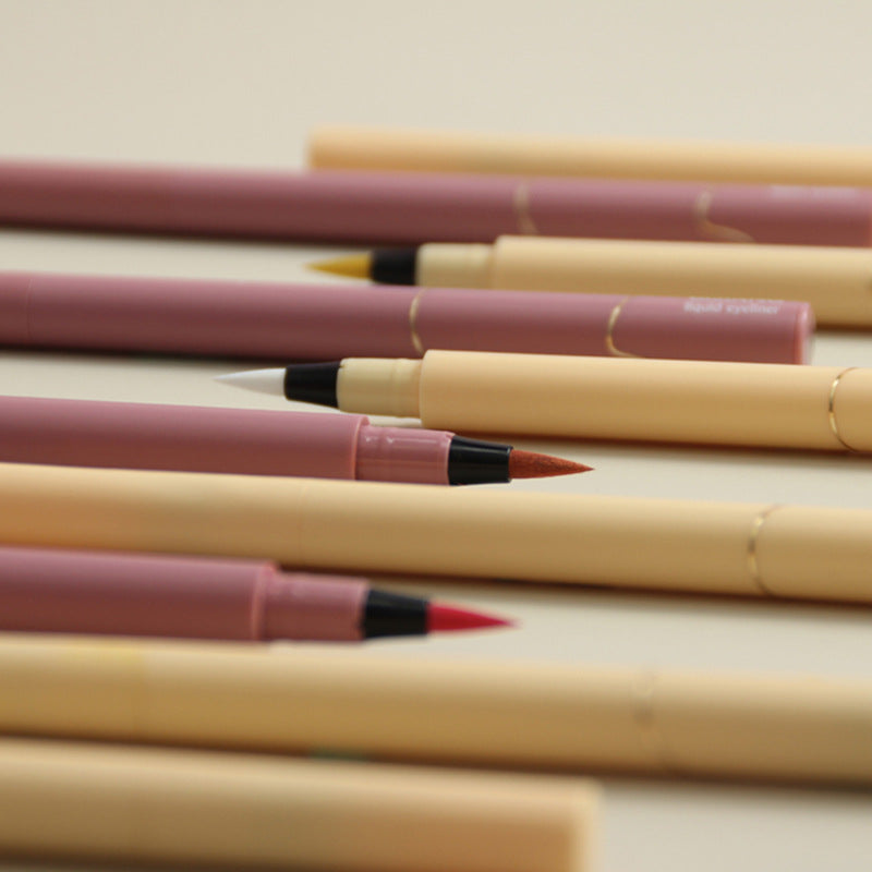 Waterproof, sweatproof sponge tip liquid eyeliner OEM/ODM