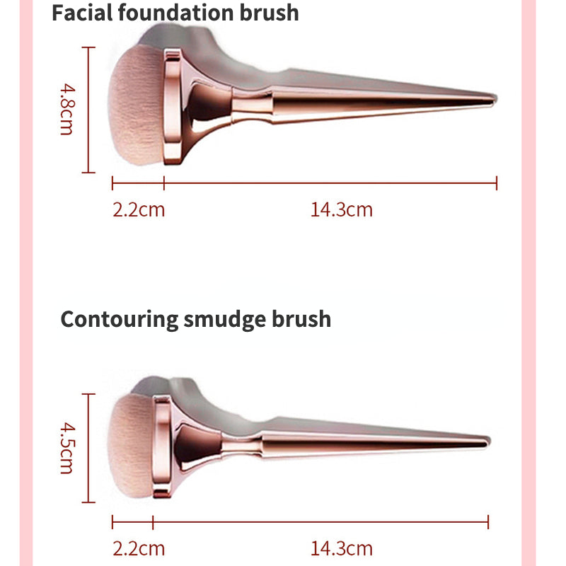 Complete set of makeup brushes